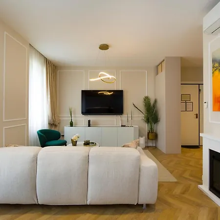 Melius Apartment Split